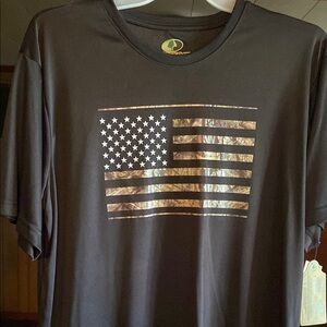 Mossy Oak Black Short Sleeve Tee with American Flag Design